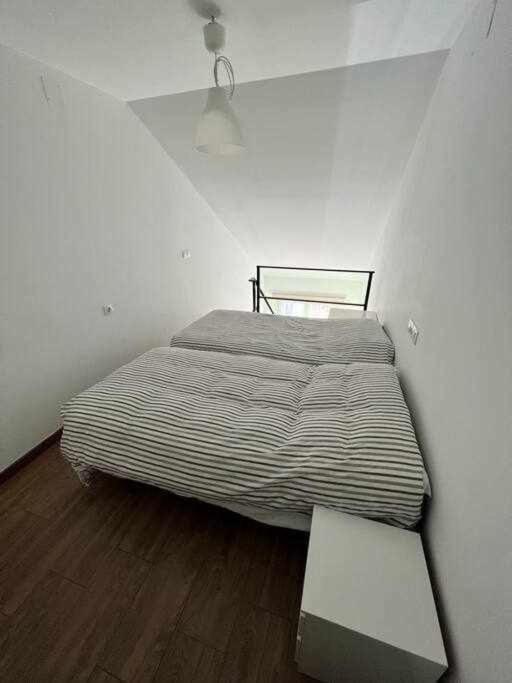Little Rest America, Zona Media 4 Pax, Garaje Wifi Monachil Exterior photo