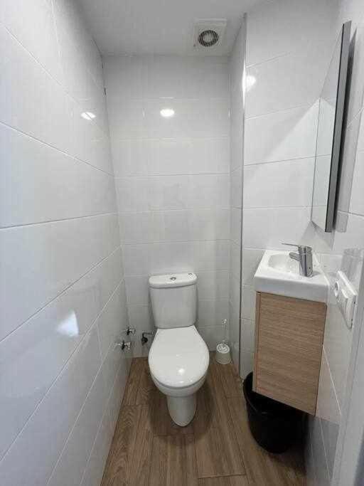 Little Rest America, Zona Media 4 Pax, Garaje Wifi Monachil Exterior photo