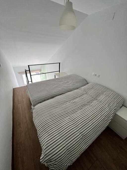 Little Rest America, Zona Media 4 Pax, Garaje Wifi Monachil Exterior photo